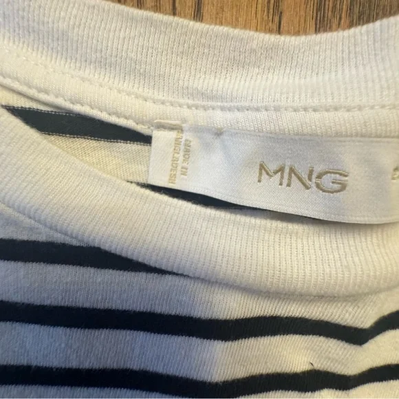 Mango Classic Black and White Striped Tee Boxy lightweight Shirt Size Large - Picture 3 of 6